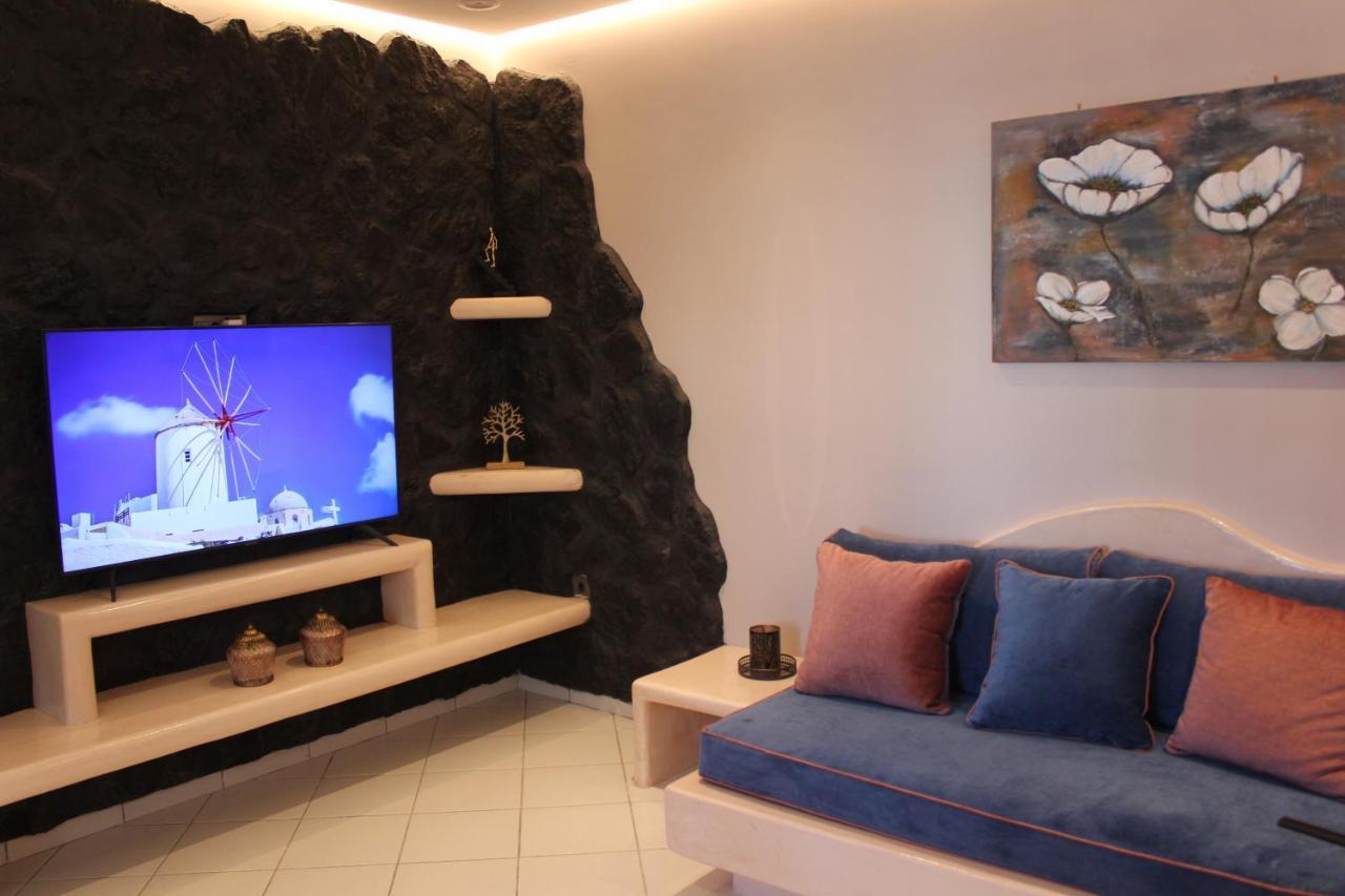 The Rock Luxury Homes Mesaria Exterior foto